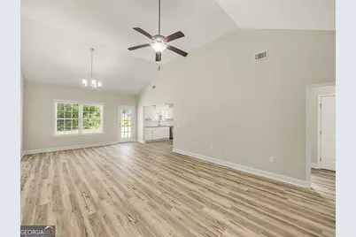 1002 Oglethorpe Lane, Darien, GA 31305 - Photo 4