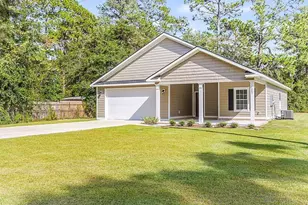 1002 Oglethorpe Ln, Darien, GA 31305 - Photo 2