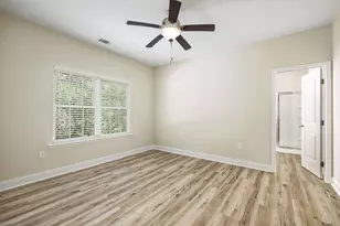 1002 Oglethorpe Ln, Darien, GA 31305 - Photo 12