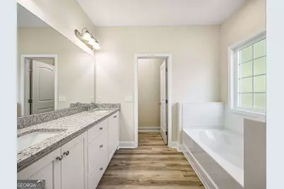 1002 Oglethorpe Lane, Darien, GA 31305 - Photo 14