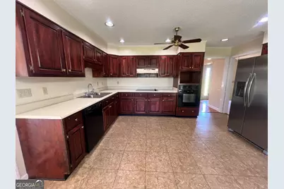 906 McAllister Drive, Vidalia, GA 30474 - Photo 4
