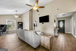 105 Wolfbay Cir, Kingsland, GA 31548 - Photo 8