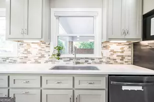 129 S 7th St, Cochran, GA 31014 - Photo 8