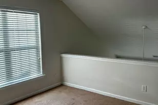 9592 Lakeview Cir, Union City, GA 30291 - Photo 16