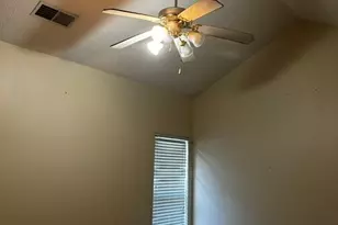 9592 Lakeview Cir, Union City, GA 30291 - Photo 8