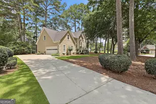 121 Tamerlane, Peachtree City, GA 30269 - Photo 2