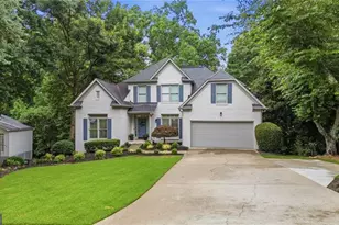 5950 Waterford Pl, Suwanee, GA 30024 - Photo 2