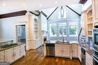6020 Riverside Drive, Sandy Springs, GA 30328 - Photo 38