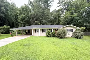 2176 Elinwood Dr, East Point, GA 30344 - Photo 2