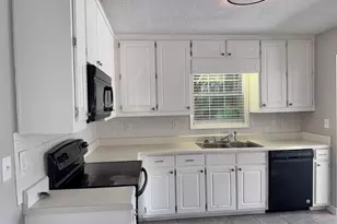 10630 Cherry Cove, Jonesboro, GA 30238 - Photo 6