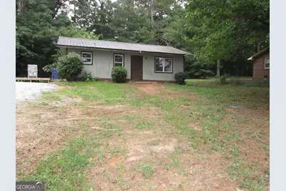 146 E Wright Street, Winder, GA 30680 - Photo 2