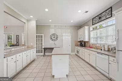 2102 Sweet Apple Circle, Alpharetta, GA 30004 - Photo 36