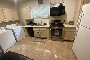 1711 Ralph David Abernathy Blvd, Atlanta, GA 30310 - Photo 2