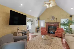 300 Farm View Ct, Locust Grove, GA 30248 - Photo 8