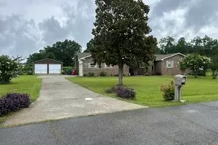 3693 Holly Pl, Macon, GA 31216 - Photo 2