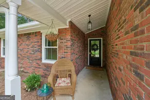 152 Curved Rd, Jonesboro, GA 30238 - Photo 2