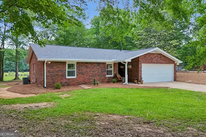 152 Curved Road, Jonesboro, GA 30238 - Photo 1