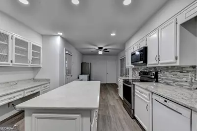 2048 Fisher Trail NE, Atlanta, GA 30345 - Photo 18