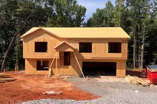 284 Stonington Dr, Mount Airy, GA 30563 - Photo 1