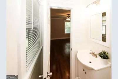1339 Holcomb Avenue, East Point, GA 30344 - Photo 14