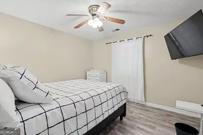 9421 Forest Knoll Drive, Jonesboro, GA 30238 - Photo 16