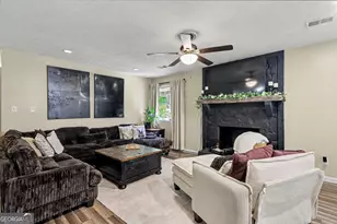 9421 Forest Knoll Dr, Jonesboro, GA 30238 - Photo 6
