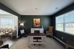 384 Condor Ct, Statham, GA 30666 - Photo 6