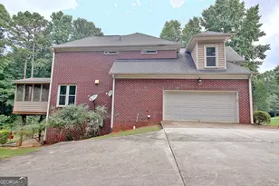 235 Longmead Dr, Fayetteville, GA 30215 - Photo 2