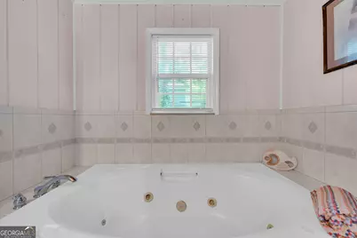 776 Normandy Trail, Lavonia, GA 30553 - Photo 18