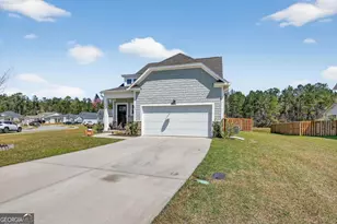 257 Beecher Dr, Richmond Hill, GA 31324 - Photo 2