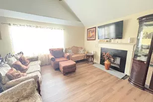 4312 Ward Bluff Dr, Ellenwood, GA 30294 - Photo 6