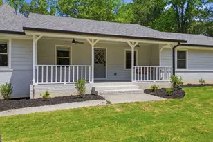 2450 Tennyson Trail, Grayson, GA 30017 - Photo 12