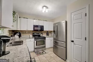 1412 Pebble Beach Ln, Hampton, GA 30228 - Photo 12