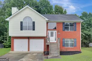 1412 Pebble Beach Ln, Hampton, GA 30228 - Photo 2