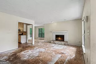 8326 Commanche Ct, Jonesboro, GA 30236 - Photo 4