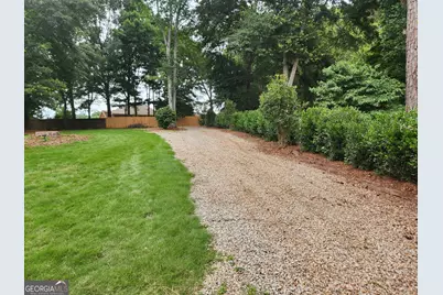 270 South Shore Drive, Newnan, GA 30263 - Photo 6
