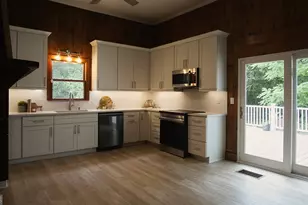 592 Fayetteville Rd, Fairburn, GA 30213 - Photo 4