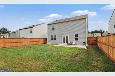 8236 Castleton Drive, Fairburn, GA 30213 - Photo 24