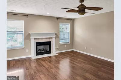 3725 Crescent Walk Lane, Suwanee, GA 30024 - Photo 8