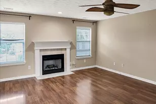 3725 Crescent Walk Ln, Suwanee, GA 30024 - Photo 8