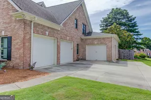 5930 River Rush Ct, Sugar Hill, GA 30518 - Photo 4