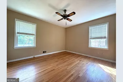 401 Edwards Street, Elberton, GA 30635 - Photo 12