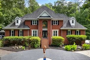 230 Camelot Dr, Fayetteville, GA 30214 - Photo 2