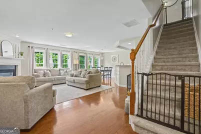 347 Balaban Circle, Woodstock, GA 30188 - Photo 4