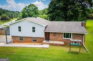 235 E Knight Dr, Carrollton, GA 30116 - Photo 2