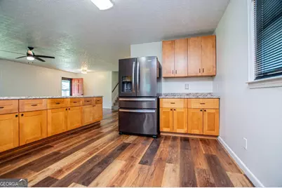 235 E Knight, Carrollton, GA 30116 - Photo 16