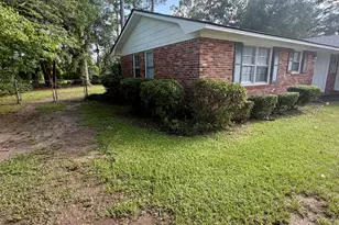 1100 Pine Needle Dr, Perry, GA 31069 - Photo 6