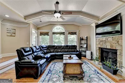 1375 Tree Lane, Snellville, GA 30078 - Photo 16