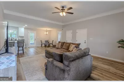 150 Long Pines Circle, East Dublin, GA 31027 - Photo 4