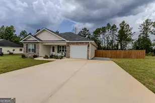 150 Long Pines Cir, East Dublin, GA 31027 - Photo 2